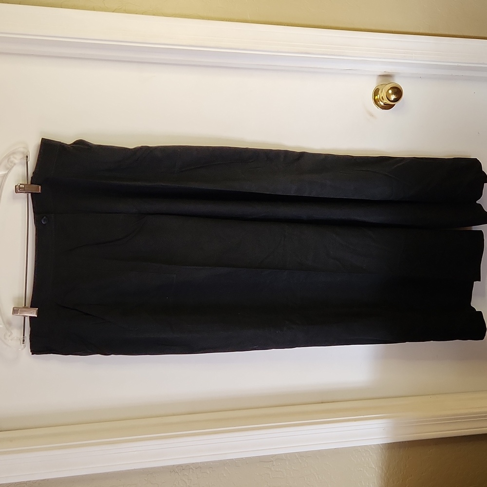 i.e. woman black silk pants